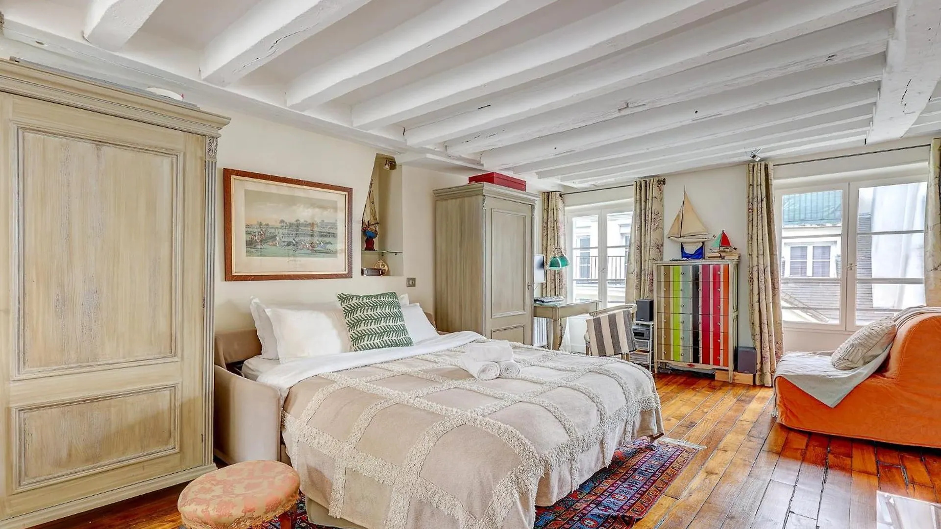 Pompidou & Louvre - 1br - Cityapartmentstay *