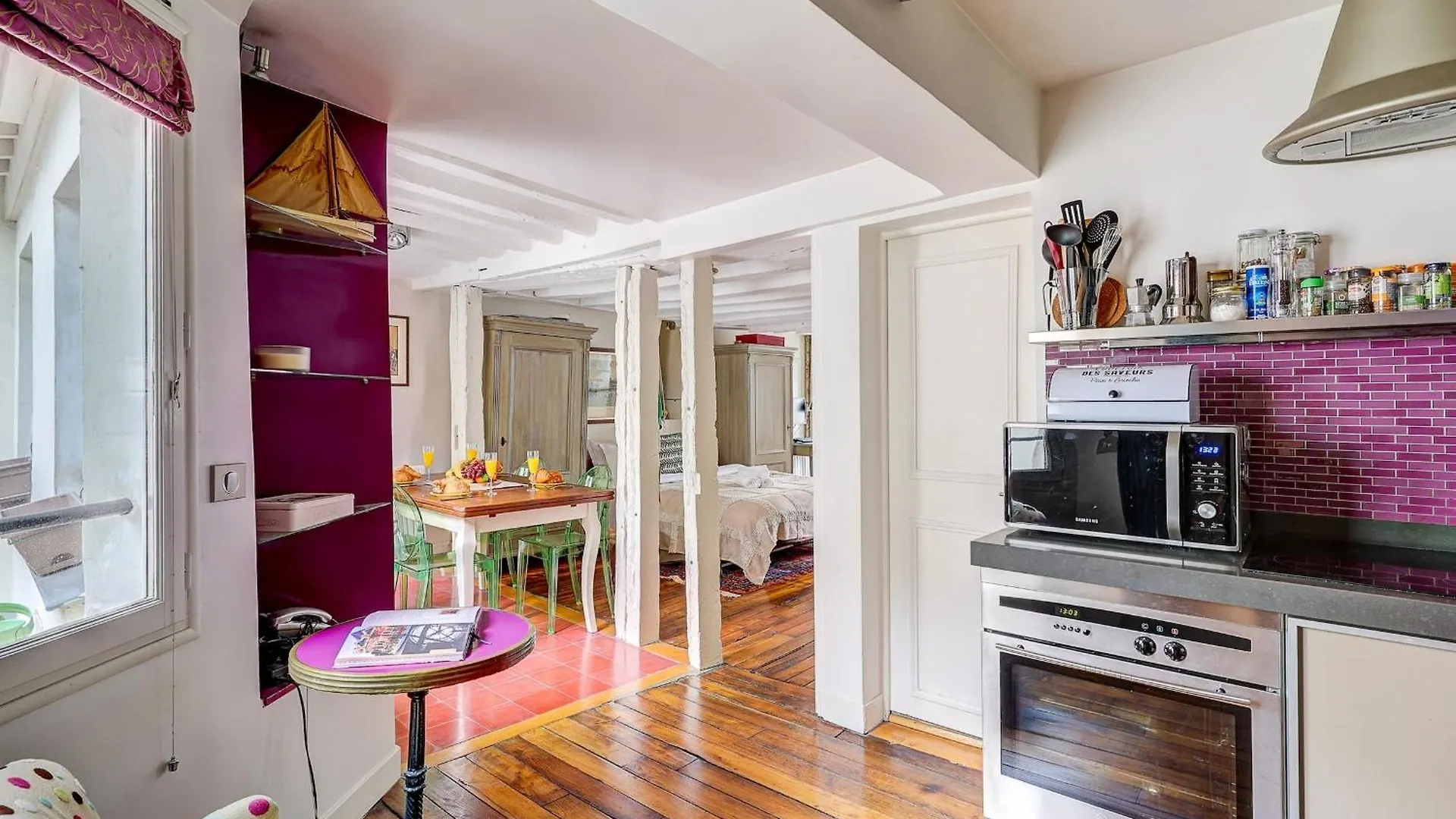 Apartment Pompidou & Louvre - 1br - Cityapartmentstay Paris